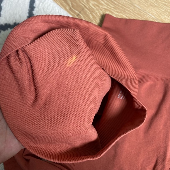 Set Active SculptFlex Set in Orange-ish Pink - Picture 2 of 3